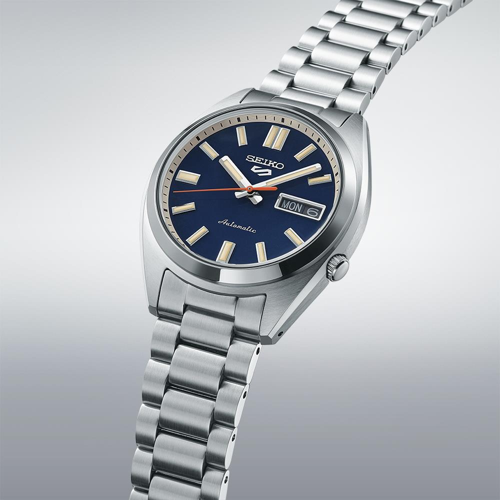 Seiko 5 Sports SNXS Klassisch ‘Rinse Blue’ Blaues Zifferblatt Stahlarmband Herren Uhr SRPK87K1