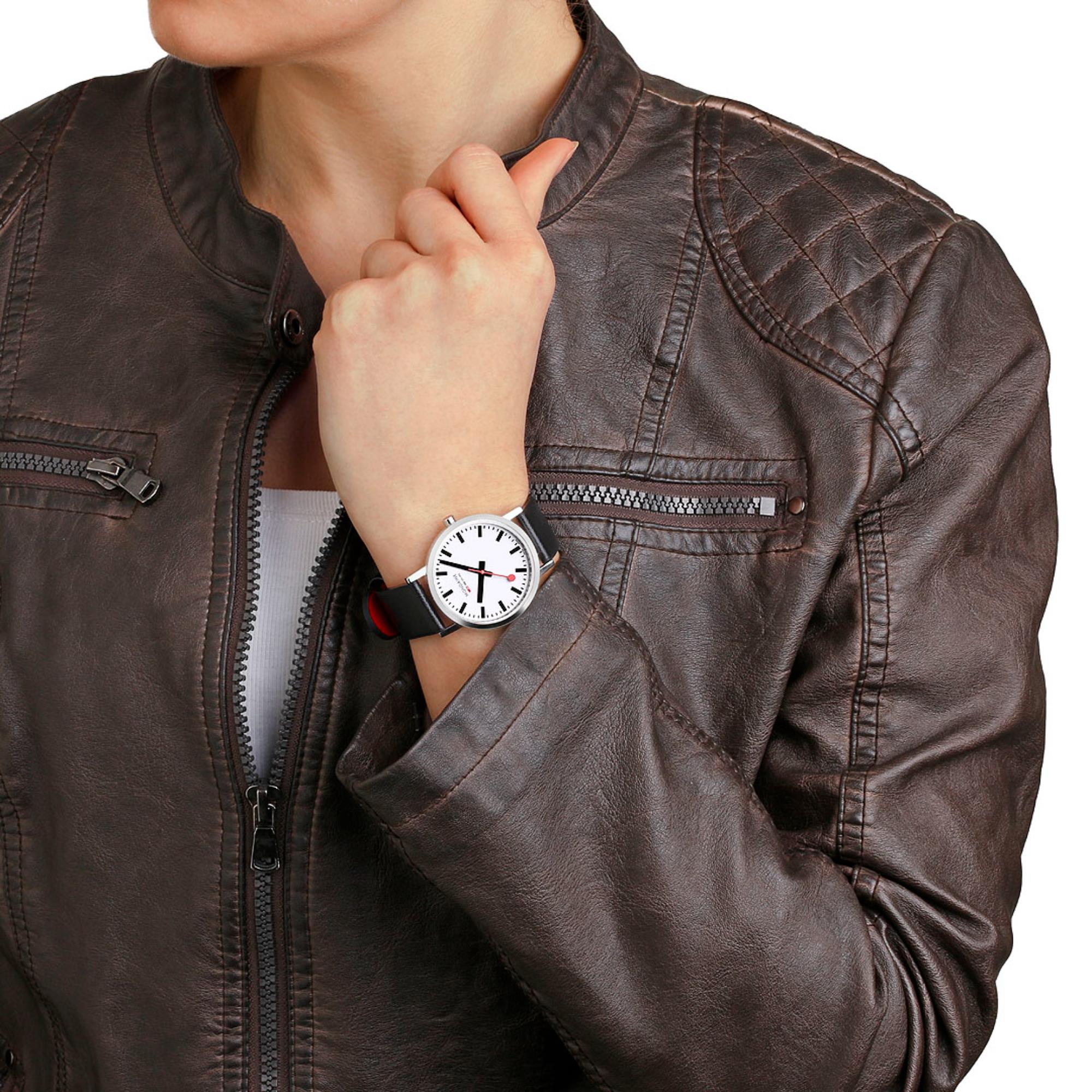 Mondaine Classic 36mm Weißes Zifferblatt Leder Quarz Uhr A660.30314.11SBBV