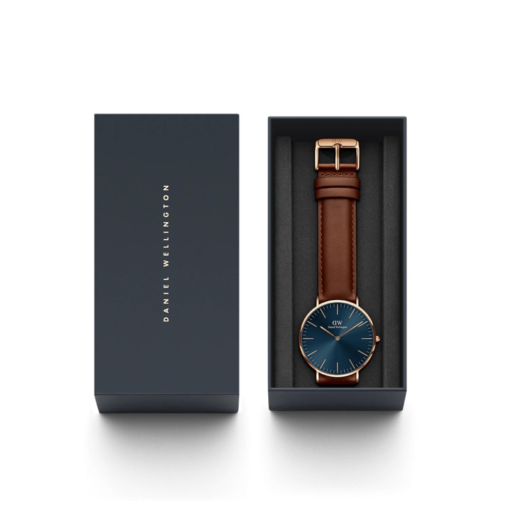 Daniel Wellington Classic 40mm Blaues Zifferblatt Leder Herren Quarz Uhr DW00100626