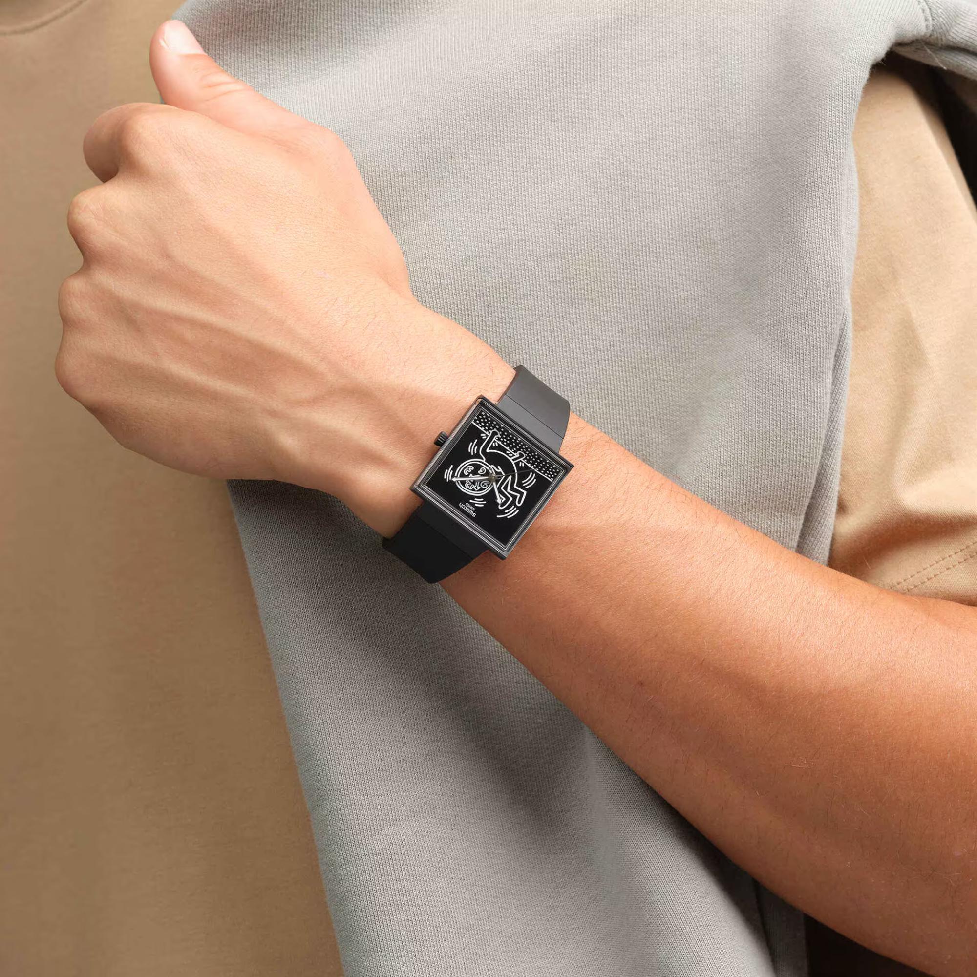Swatch Break Loose Black Dial Unisex Watch SO34Z103