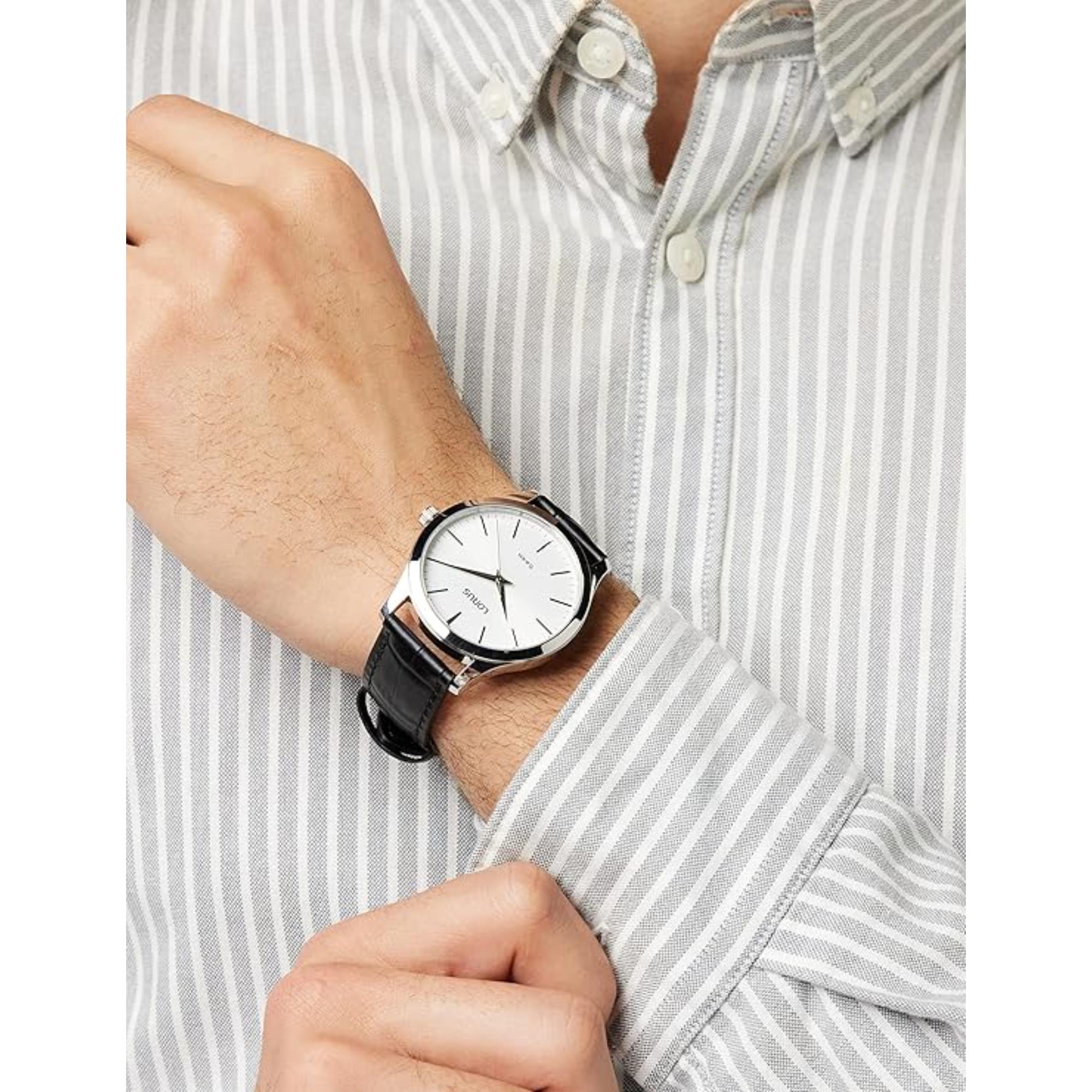 Lorus Klassische Herrenarmbanduhr mit silbernem Sonnenschliff-Zifferblatt RRX73HX9