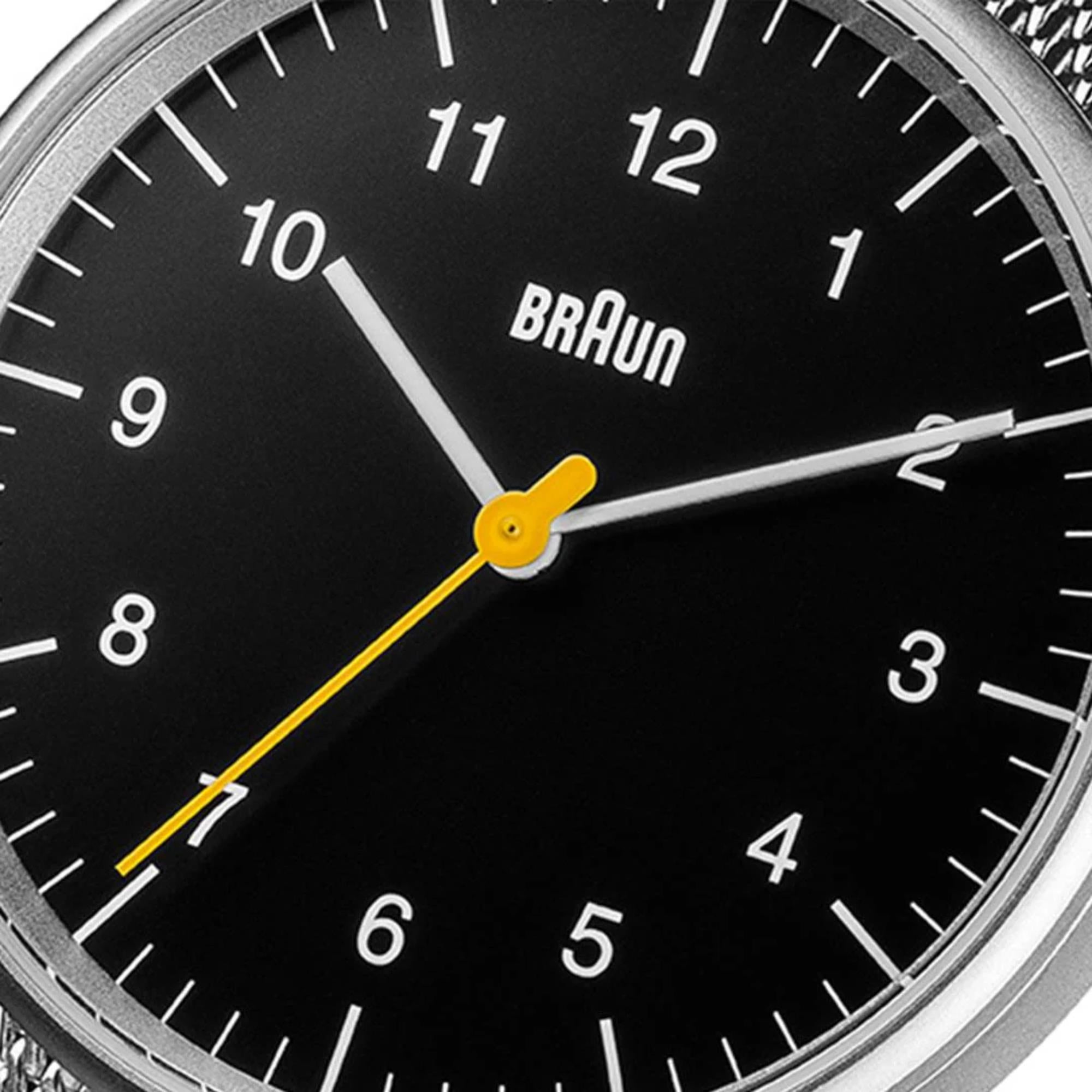 Braun Classic Schwarzes Zifferblatt Stahl-Mesh-Armband Herrenuhr BN0021BKSLMHG