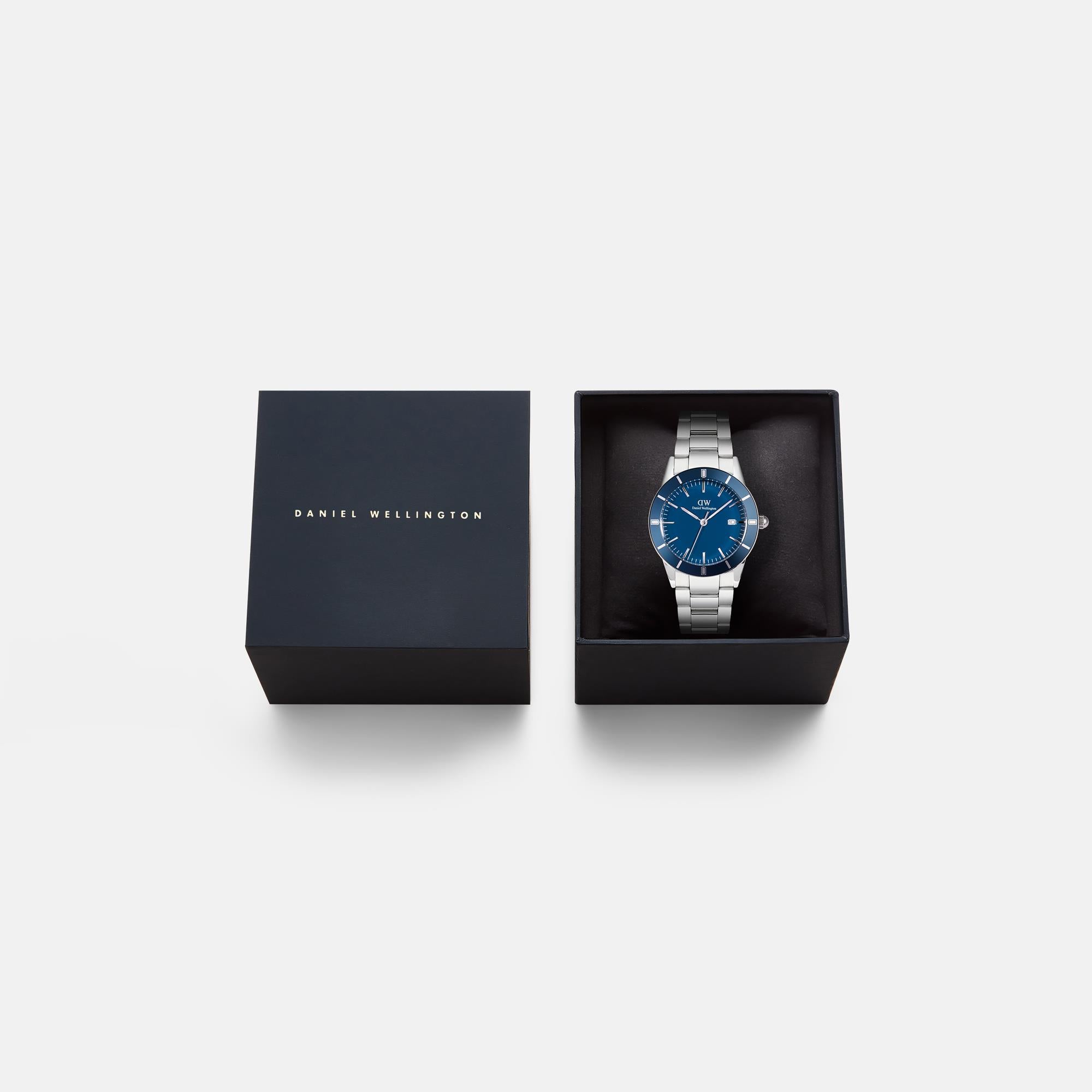 Daniel Wellington Blue Sunray Dial Men's Watch DW00100820