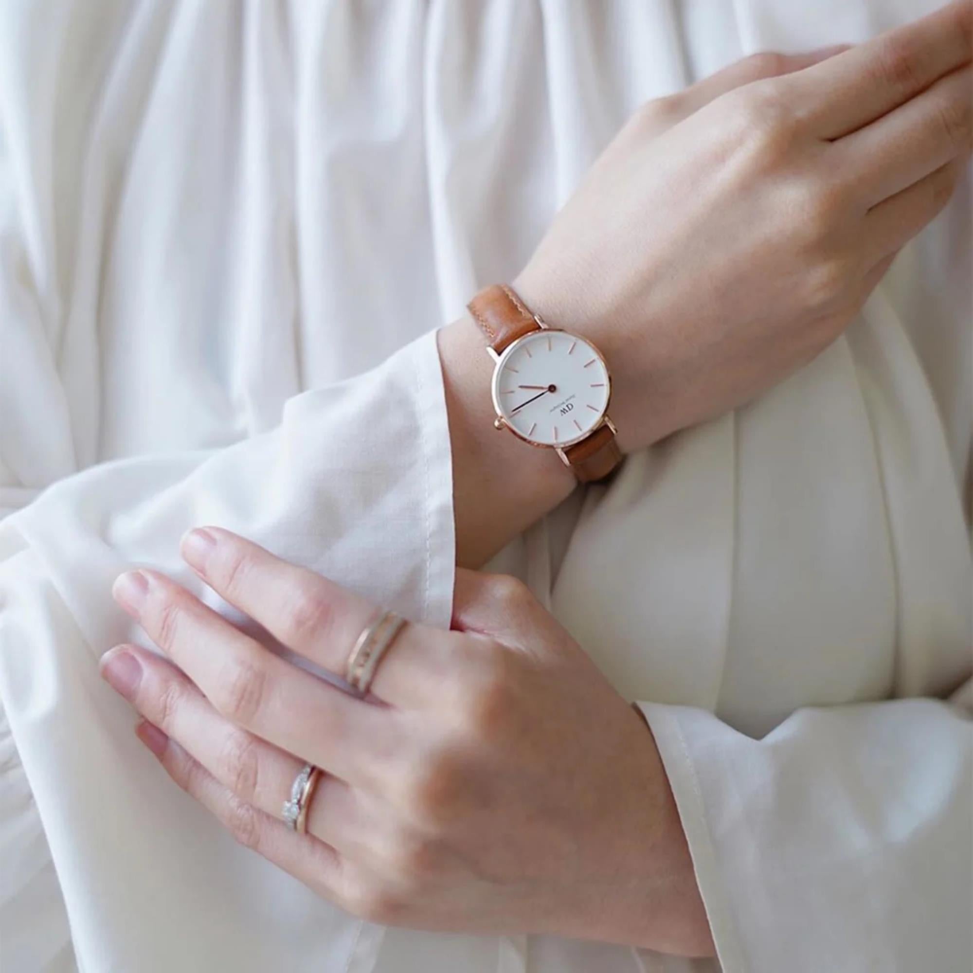 Daniel Wellington Petite 28mm White Dial Steel Ladies Quartz Watch DW00100228