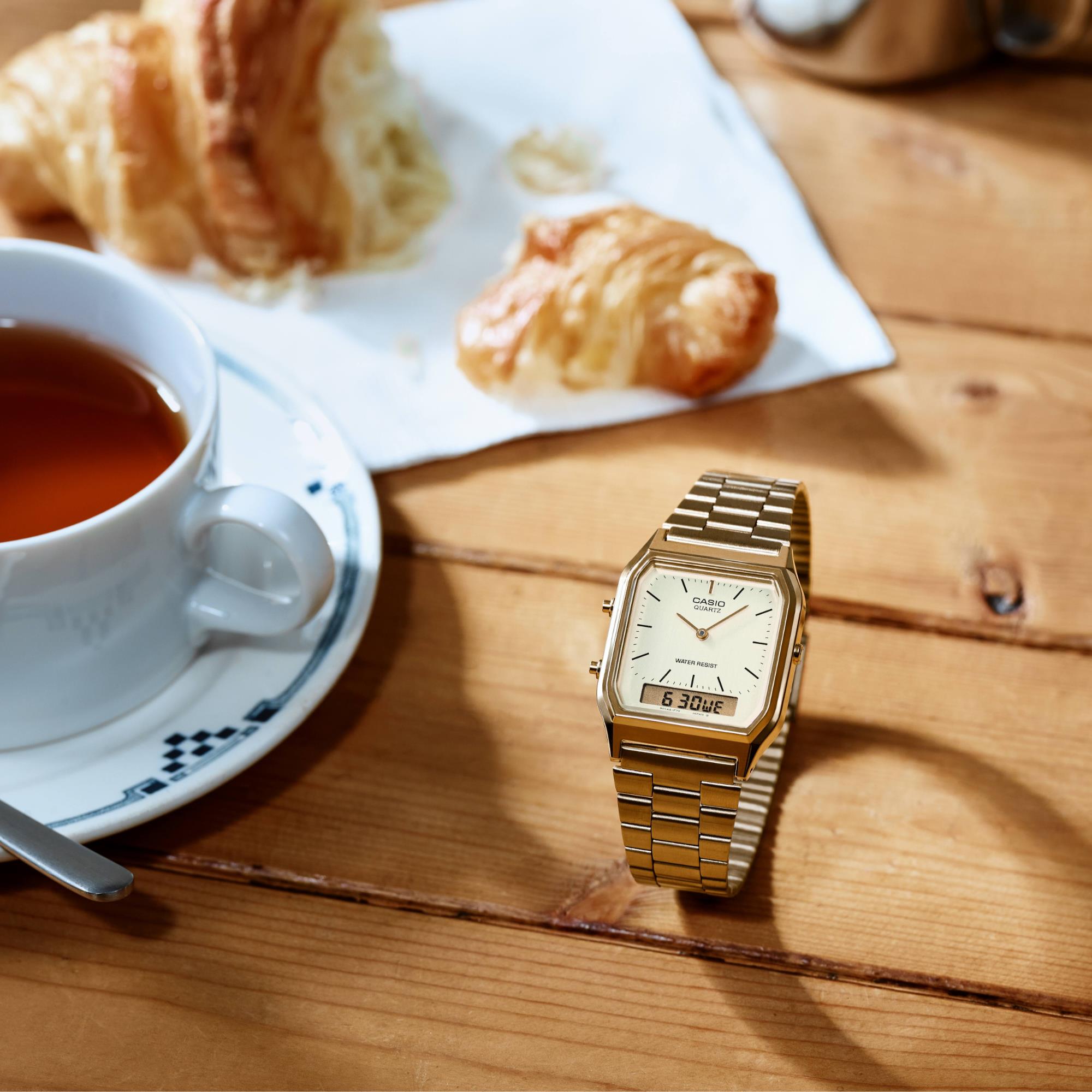 Casio Collection Vintage Ana-Digi Gold Dial Steel Strap Watch AQ-230GA-9DMQYES