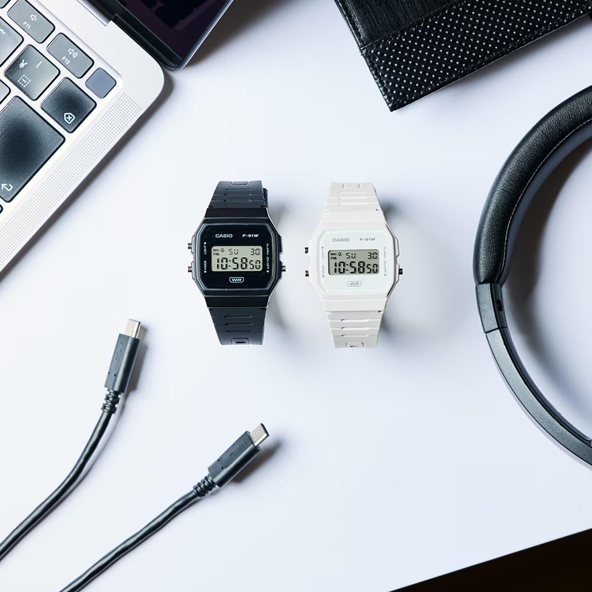 Casio Timeless Collection Digital Schwarzes Harzarmband Uhr F-91WB-1AEF