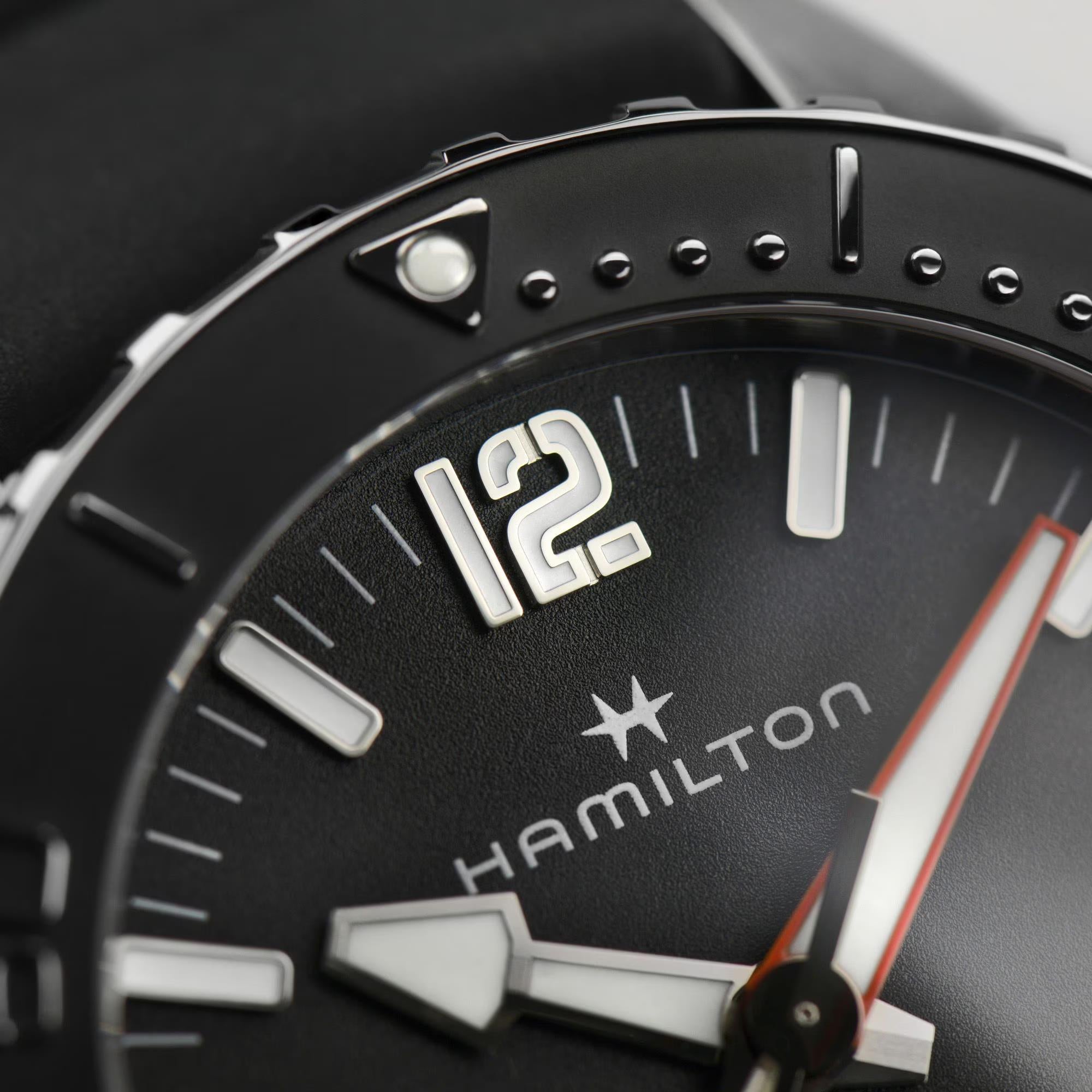 Hamilton Khaki Navy 46mm Black Dial Rubber Mens Automatic Watch H77825330