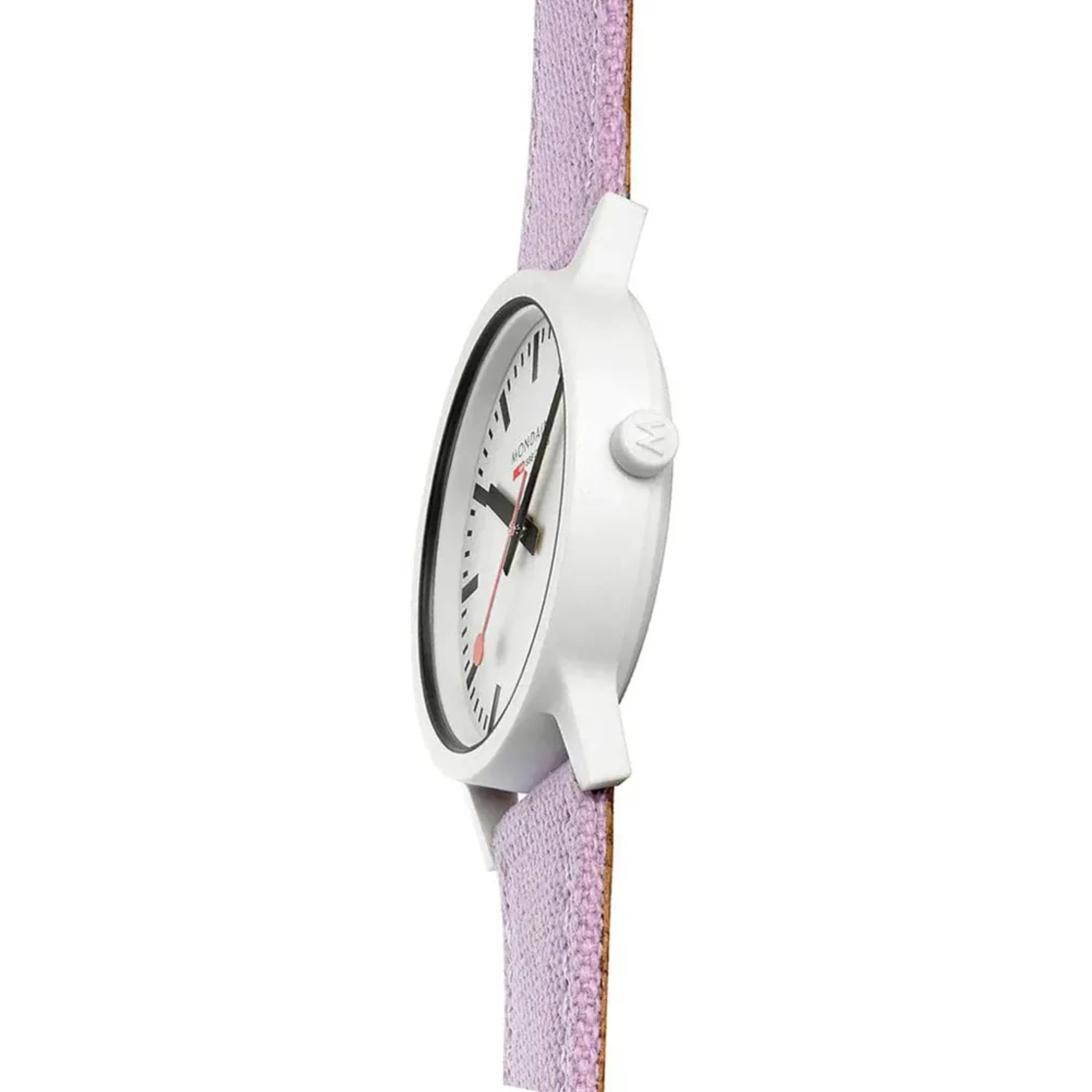 Mondaine Essence Quartz Weißes Zifferblatt Textilarmband Herren Uhr MS1.41110.LQ1