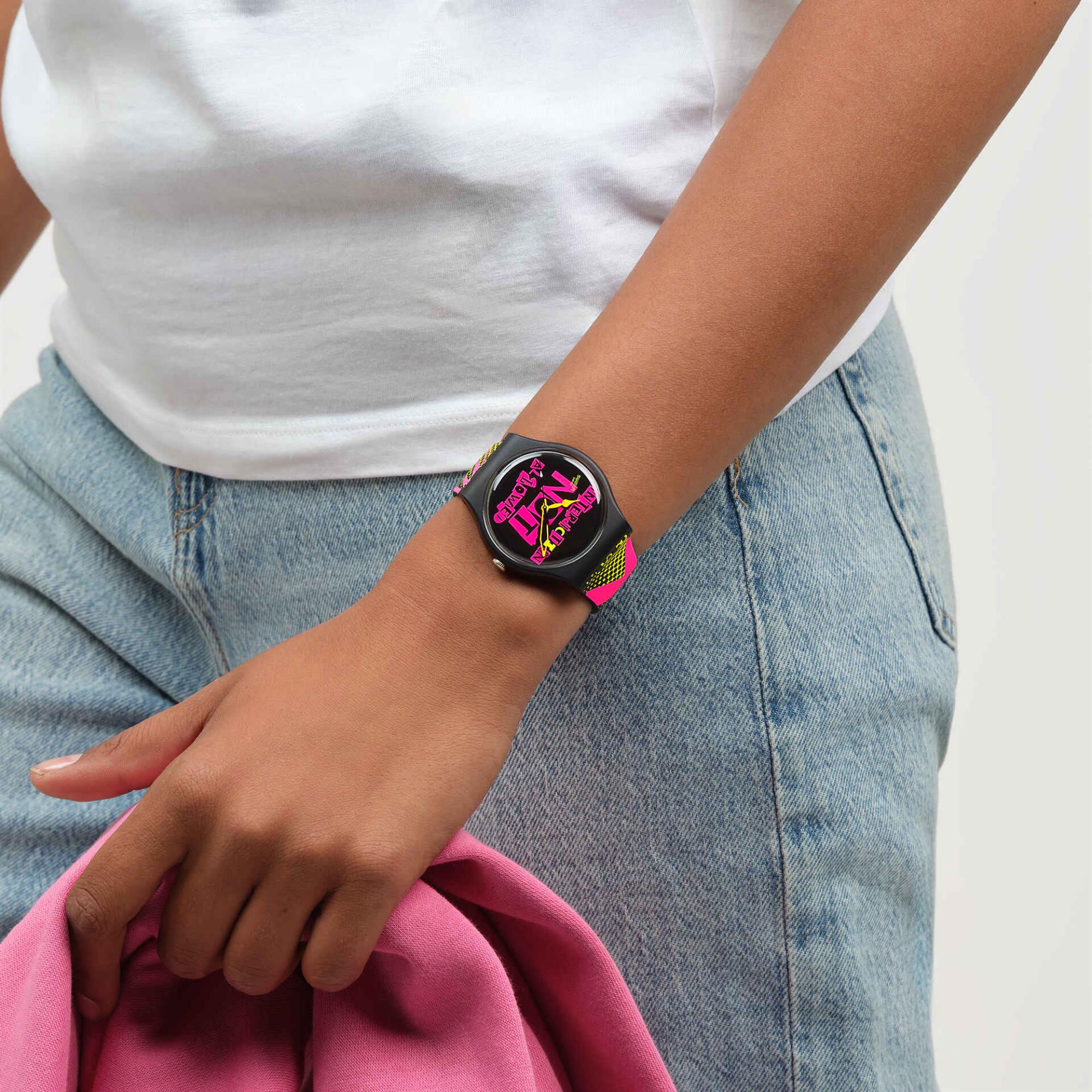 Swatch No Rules Distort Mode Black Dial Silicone Watch SO32B121