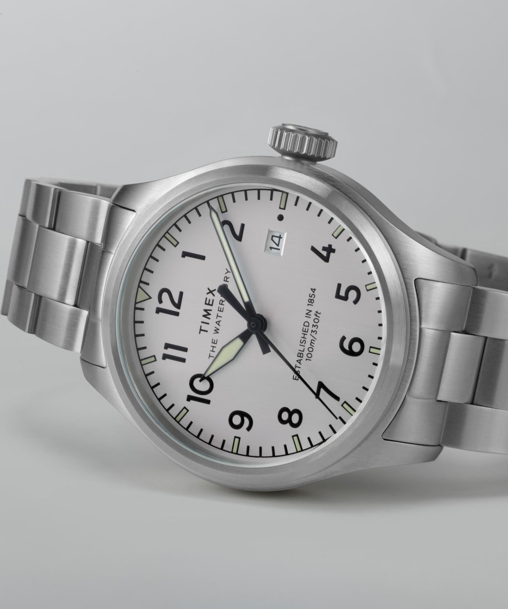Timex Waterbury Ace Quartz Silver Dial Men's Watch TW2Y18800