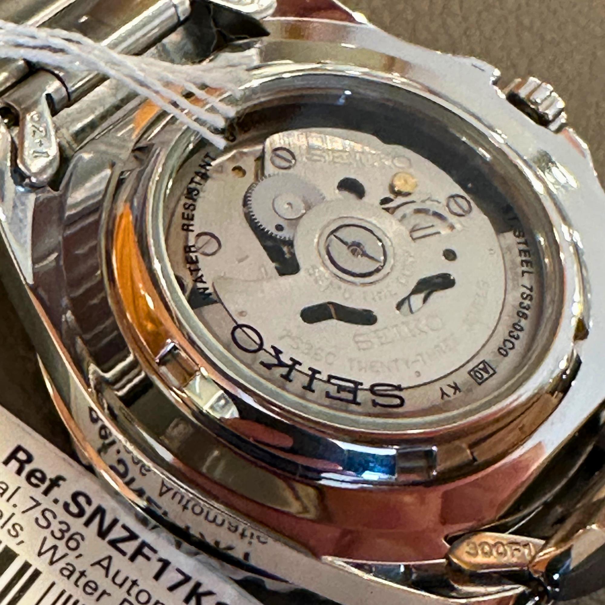 Seiko 5 Sports ‘Seeigel’ Automatik Schwarzes Zifferblatt Edelstahlarmband Herren Uhr SNZF17K1