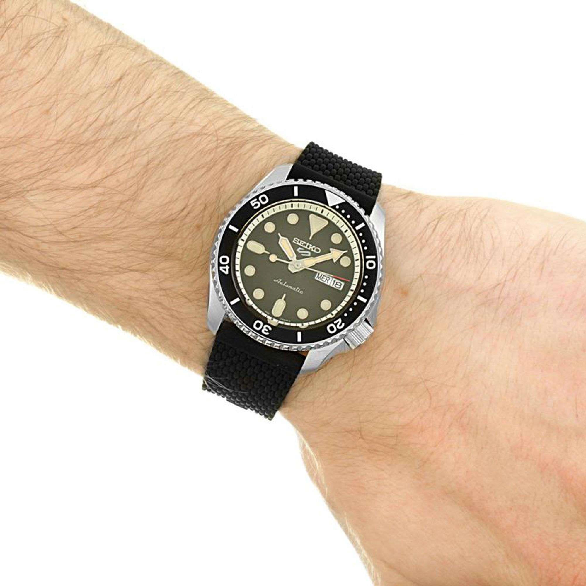 Seiko 5 Sports Automatik Silbernes Edelstahlgehäuse Schwarzes Silikonarmband Herren Uhr SRPD73K2