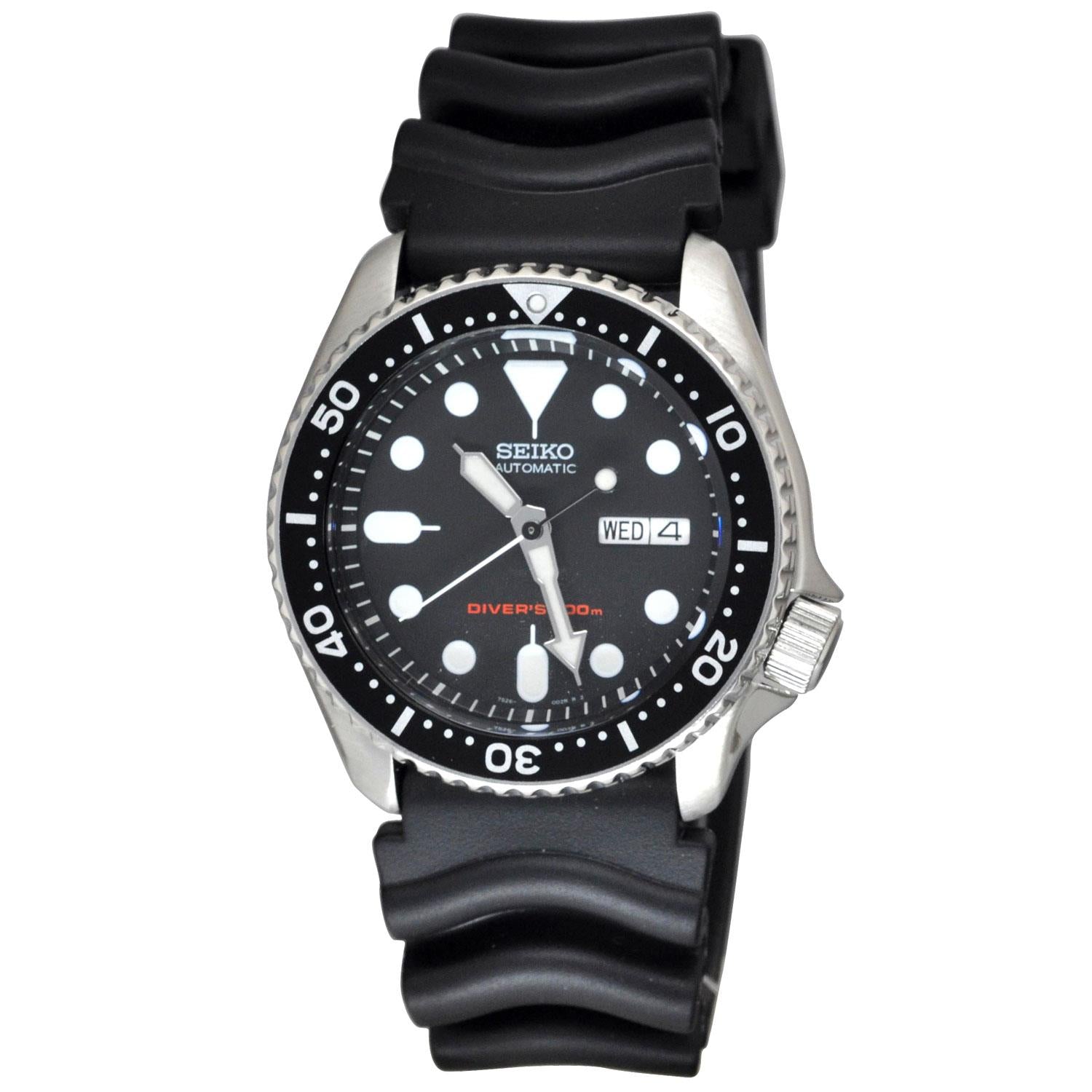 Seiko SKX Taucher Automatik Schwarzes Zifferblatt und Gummiarmband Herren Uhr SKX007K1