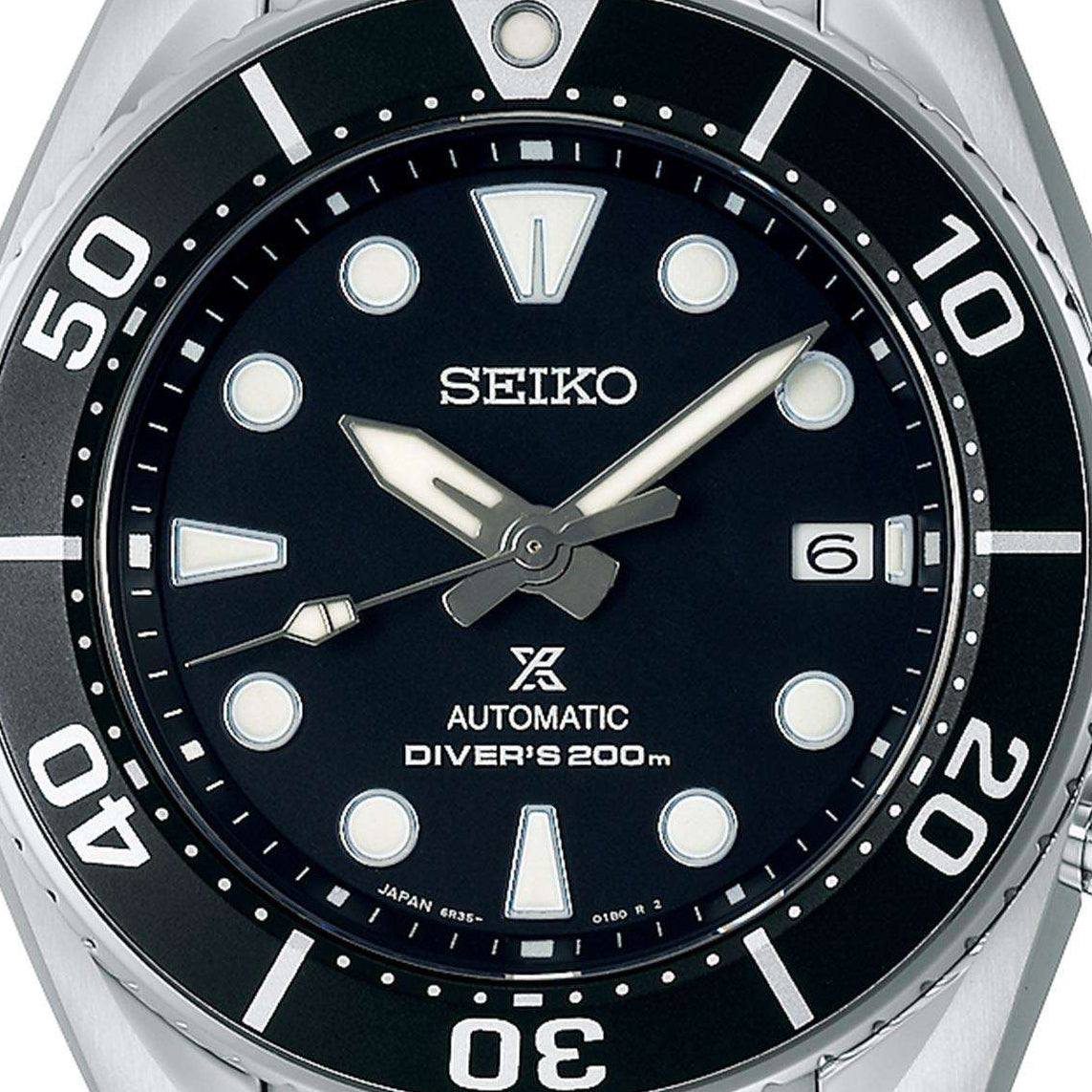 Close up of Seiko Prospex 'Sumo' silver automatic mens watch SPB101J1