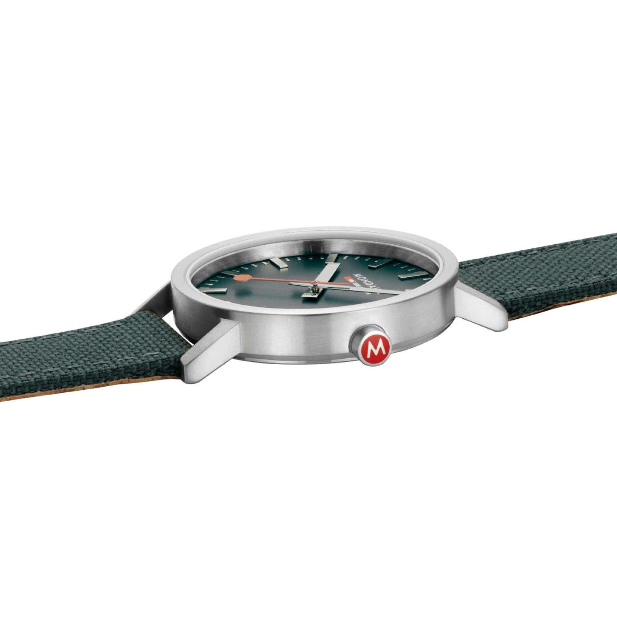 Mondaine Classic Waldgrünes Zifferblatt Uhr A660.30360.60SBF