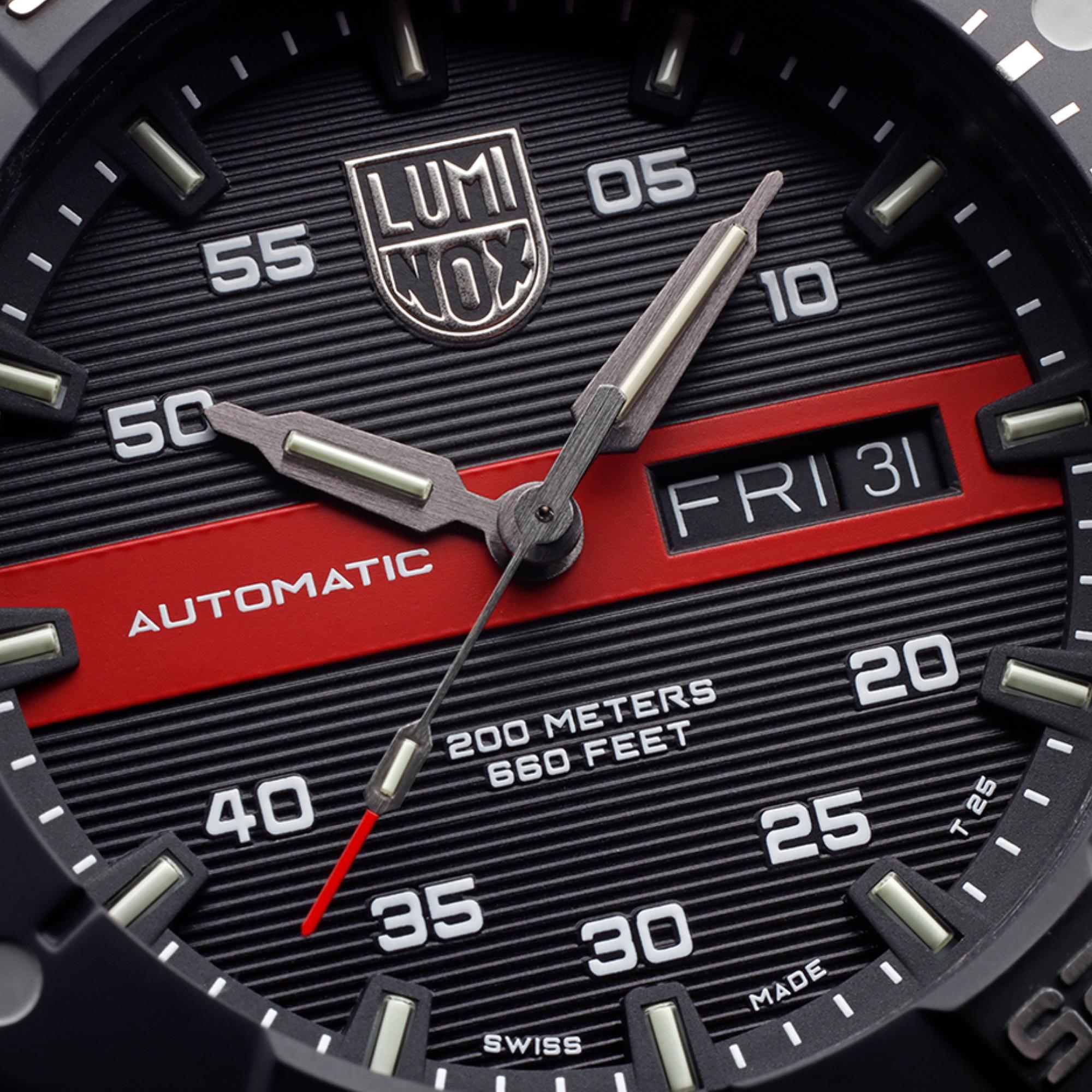 LUMINOX MASTER CARBON SEAL Schwarzes Zifferblatt AUTOMATIK 3860 SERIE XS.3876.RB
