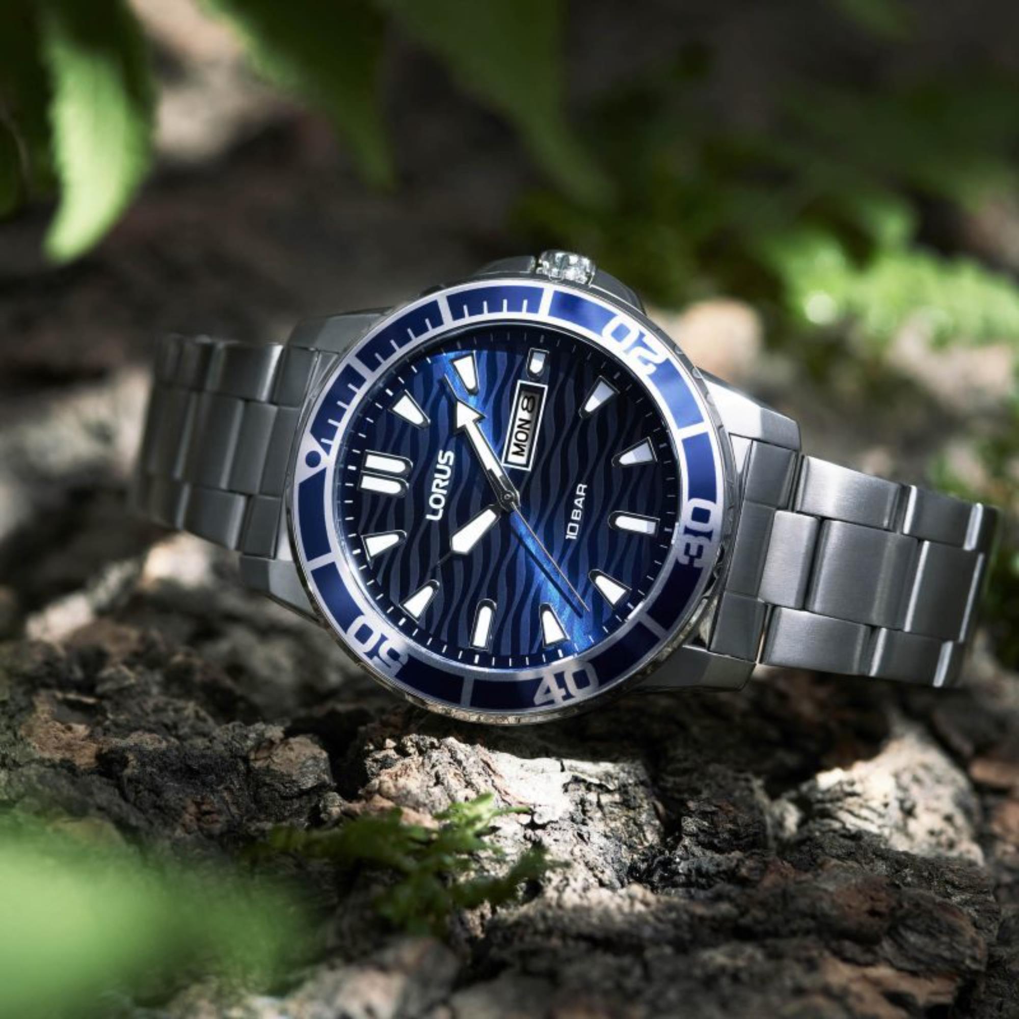 Lorus Blaues Zifferblatt Edelstahlarmband Herren Uhr RH357AX9