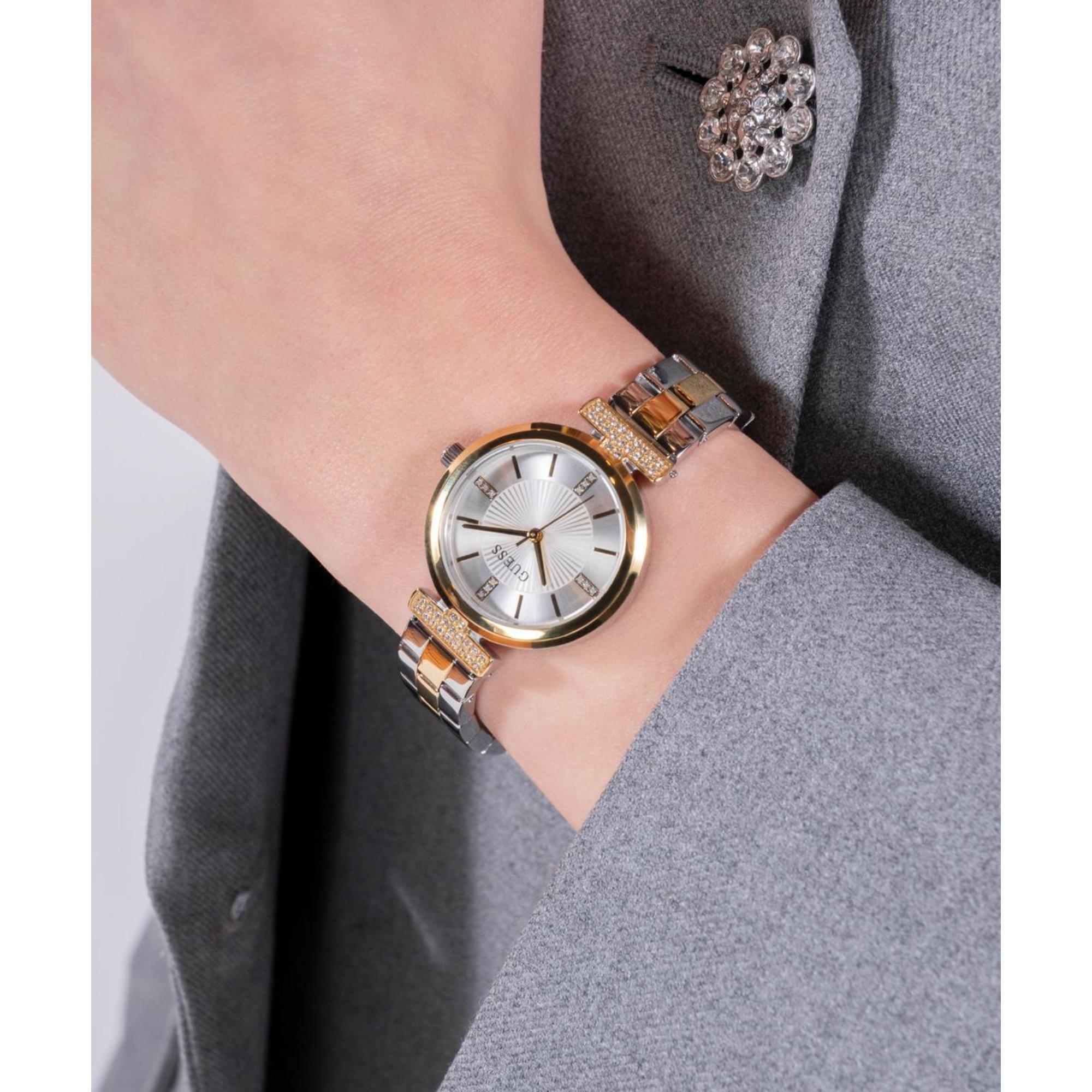 Guess Array Silbernes Zifferblatt Edelstahlarmband Damen Uhr GW0762L5