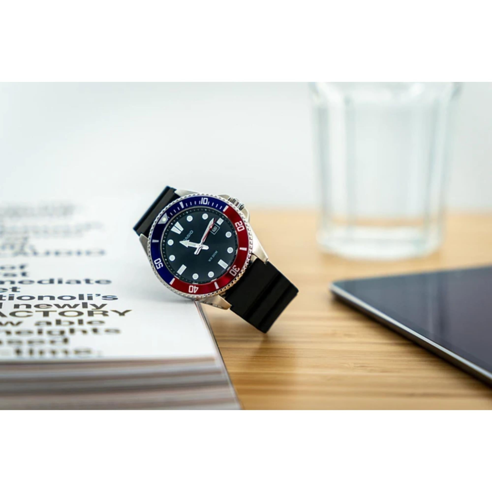 Casio Marlin Quarz Schwarzes Zifferblatt Harzarmband Herren Uhr MDV-107-1A3VEF