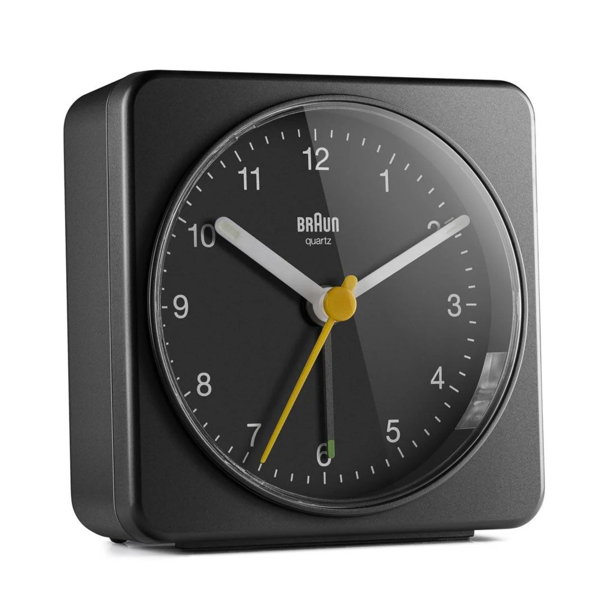 Braun Classic Quarz Schwarzes Zifferblatt Wecker BC03B