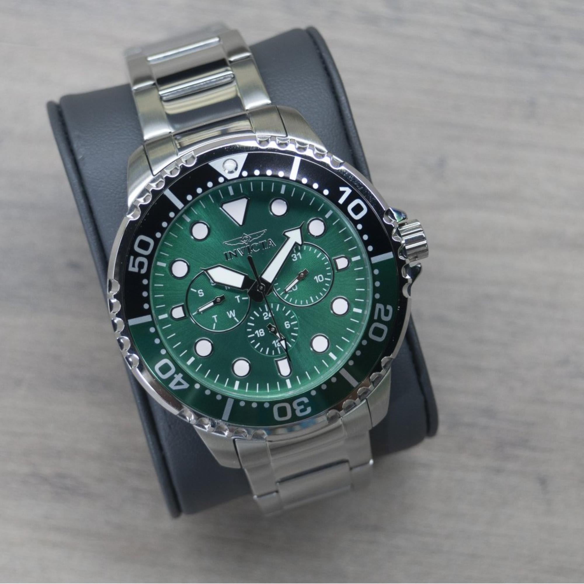 Invicta Pro Diver Quarz Chronograph Grünes Zifferblatt Stahlarmband Herren Uhr 47228
