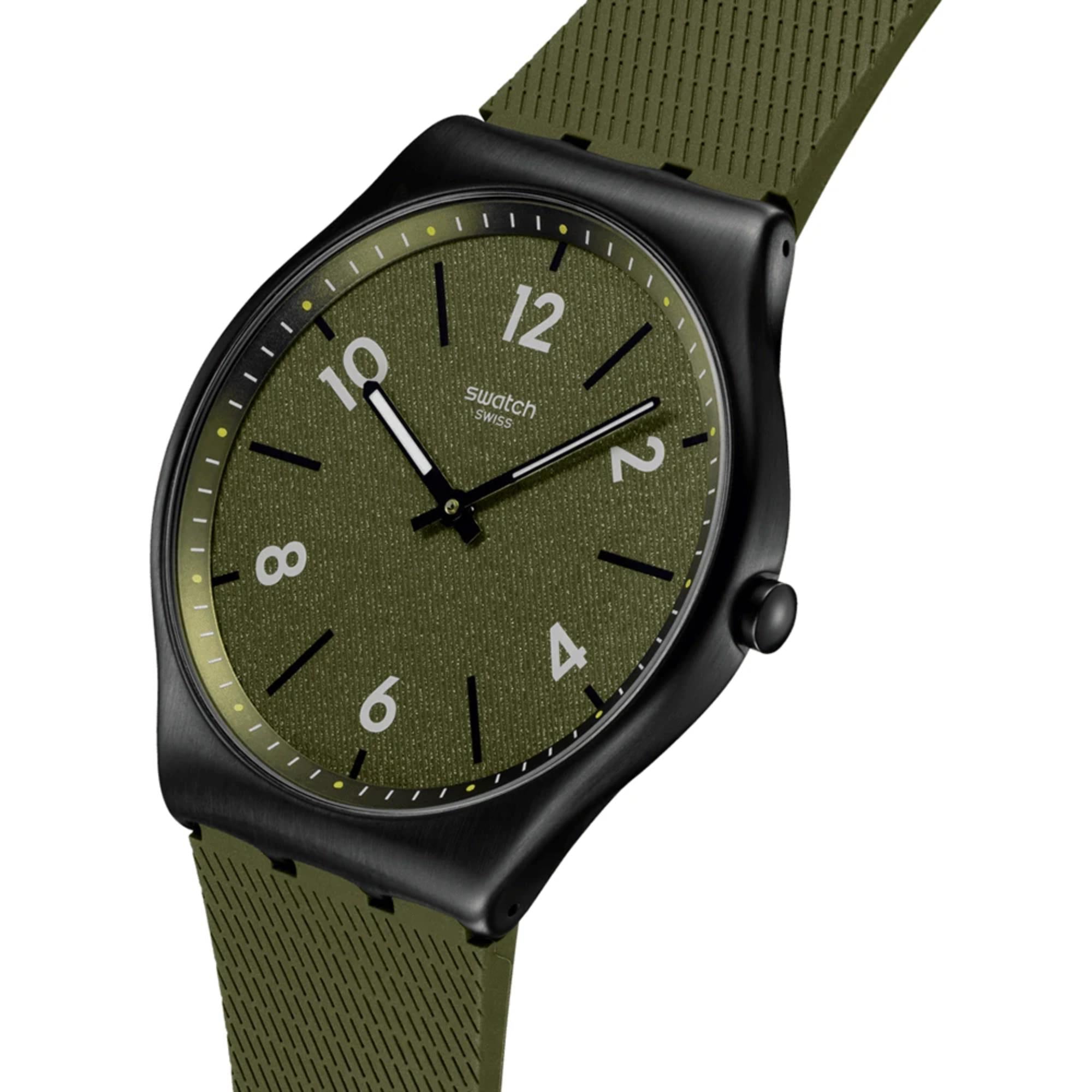 Swatch Skin Hint of Pine Green Dial Rubber Strap Watch SS07B115