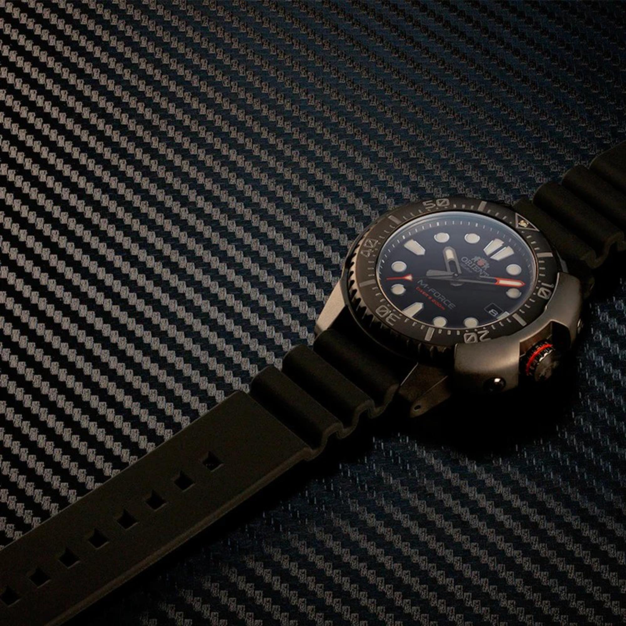 Orient M-Force 45mm Schwarzes Zifferblatt Silikon Herren Automatik Uhr RA-AC0L03B00B