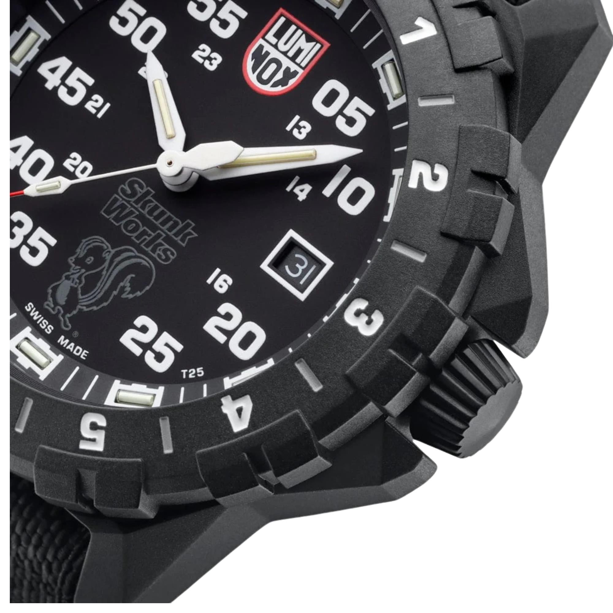 Luminox F-117 Nighthawk 44mm Schwarzes Zifferblatt Kevlar Herren Quarz Uhr XA.6442.H