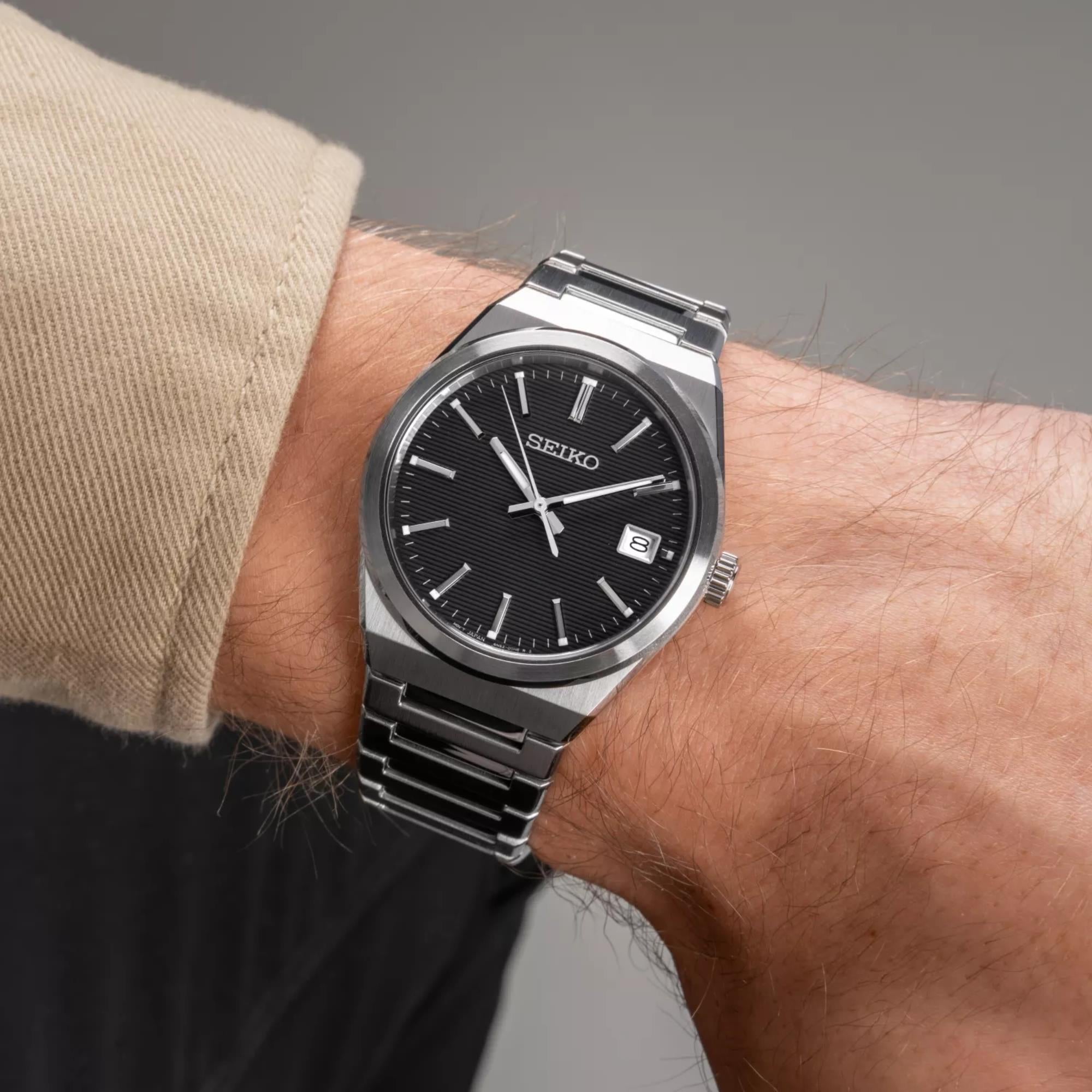 Seiko Essentials 39mm SUR557P1 quartz watch on wrist
