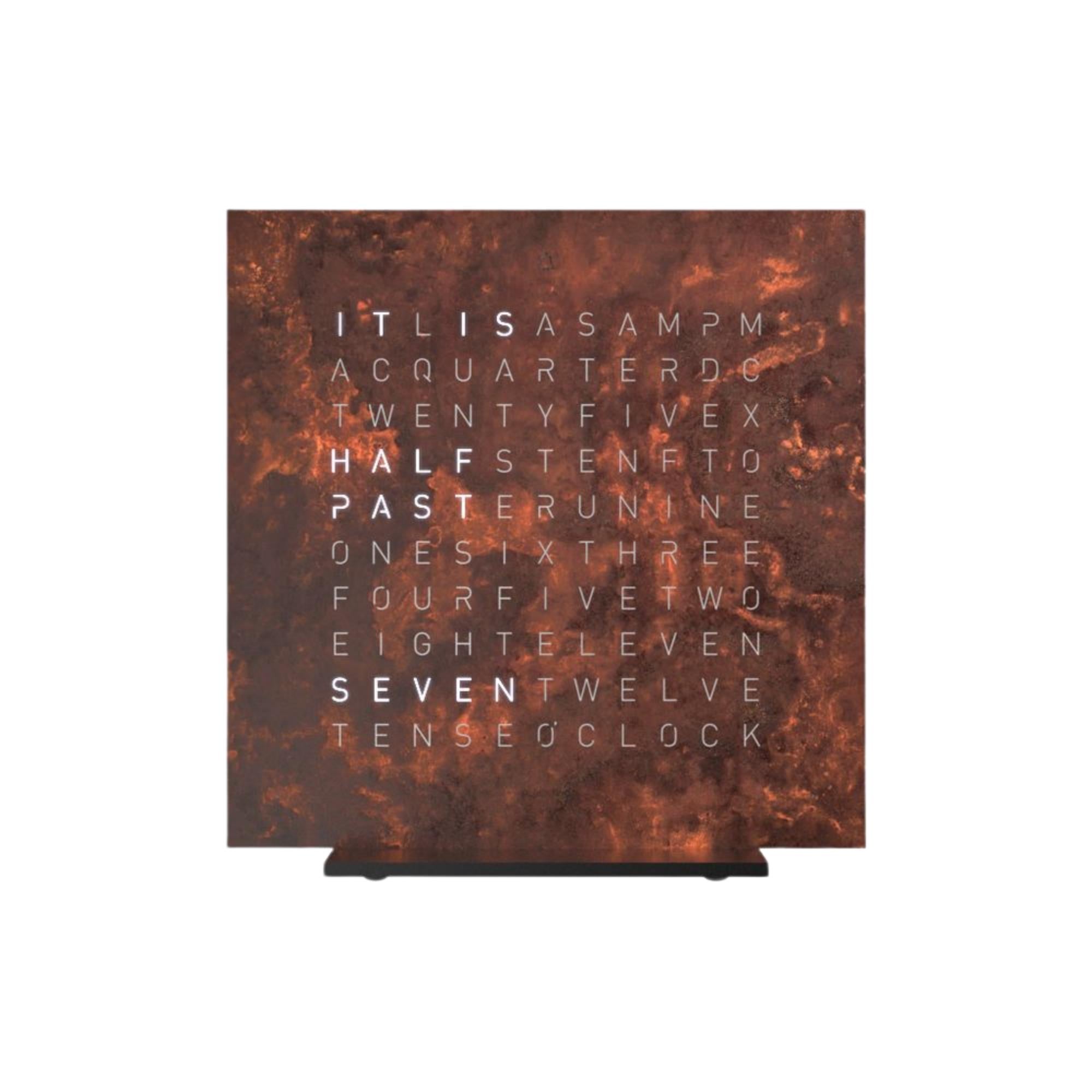 QLOCKTWO Earth 13.5 Creators Edition Rost Englische Tischuhr T4BLENRT-UK