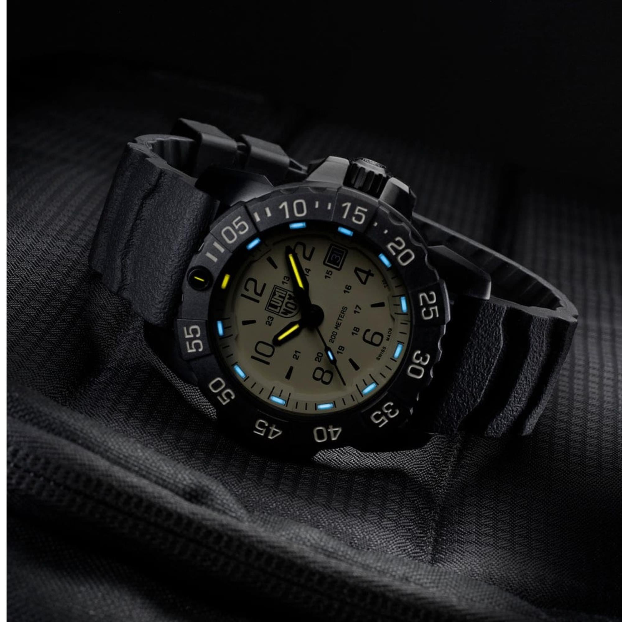 Luminox Navy Seal Foundation45mm Sand-Coloured Dial Rubber Mens Quartz Watch XS.3251.CB.NSF.2