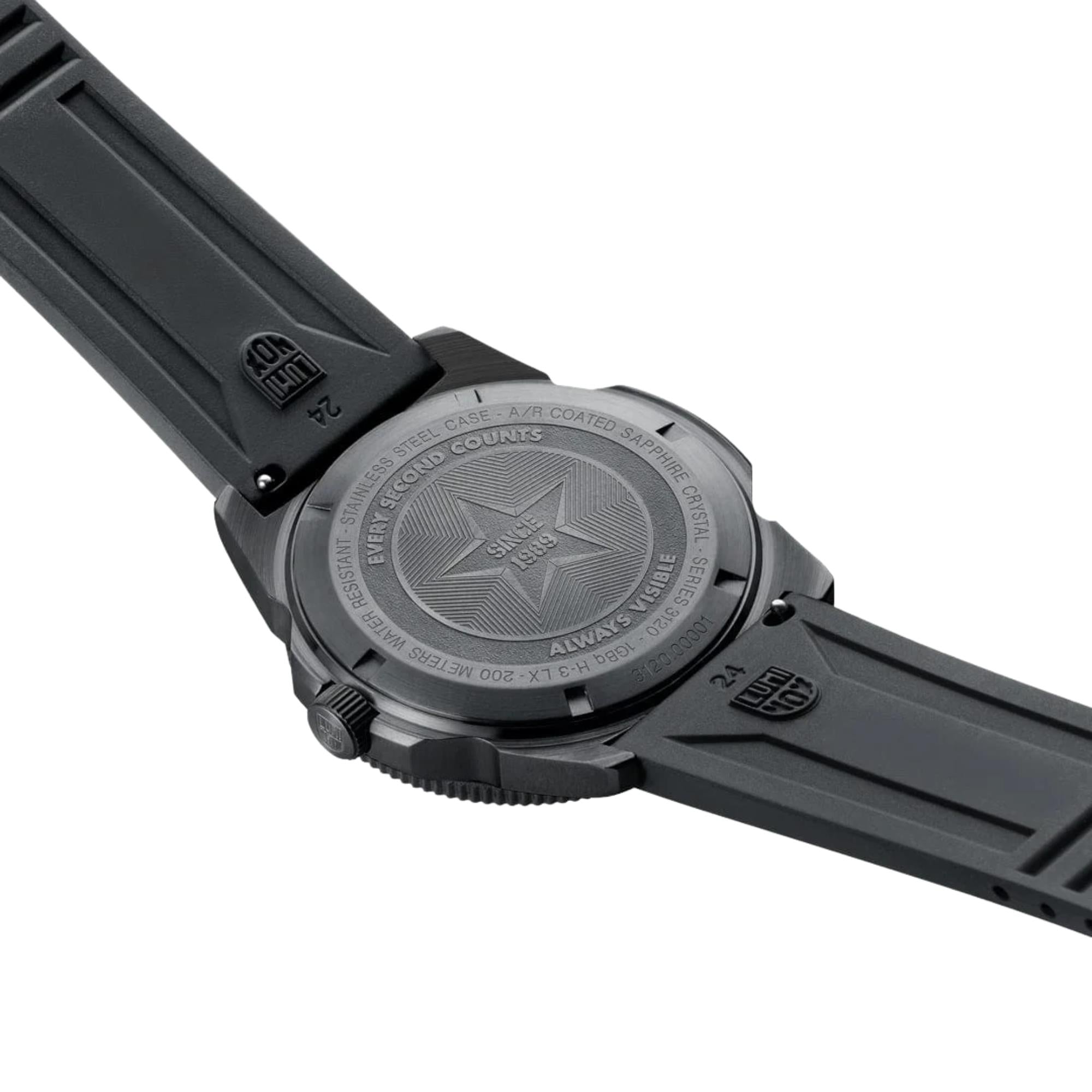Luminox Pacific Diver 44mm Green Dial Rubber Mens Quartz Watch XS.3137.B