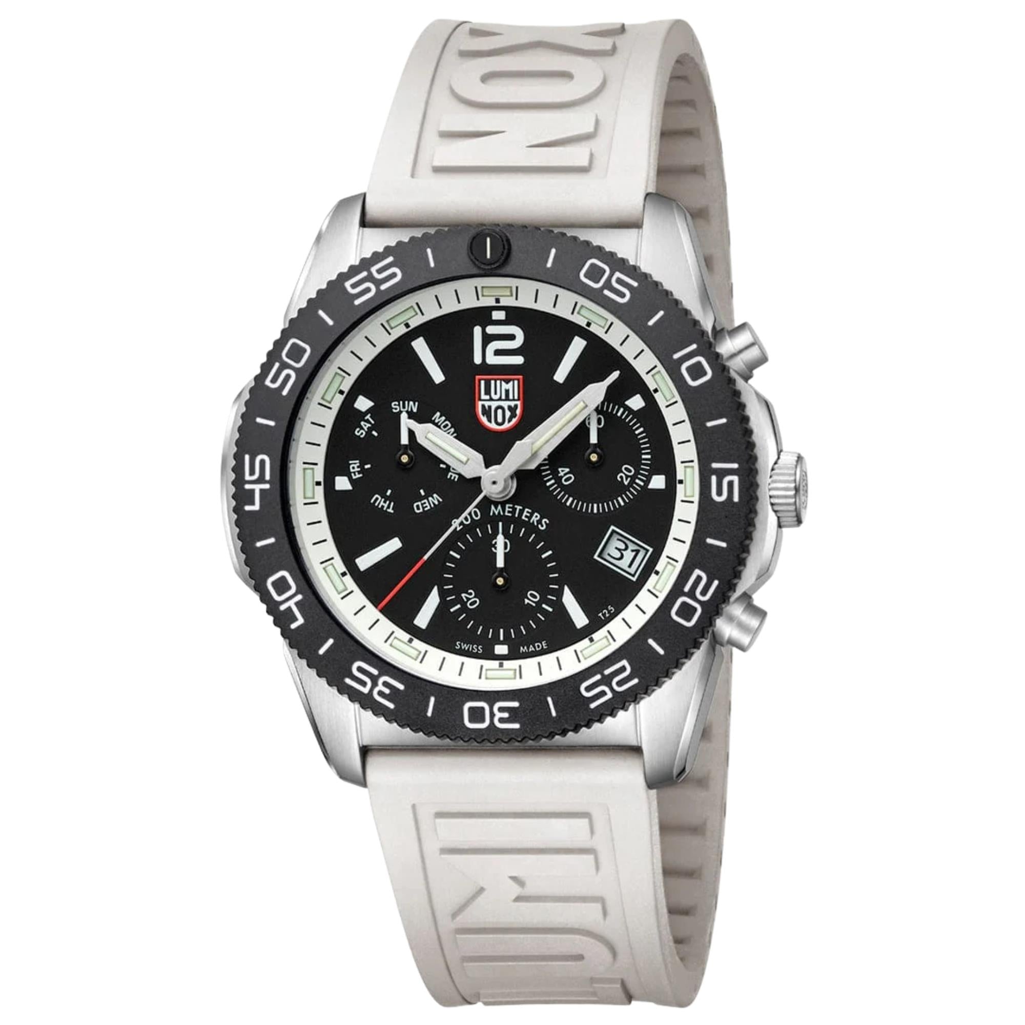 Montre homme quartz Luminox Pacific Diver 44mm chronographe cadran noir caoutchouc XS.3141