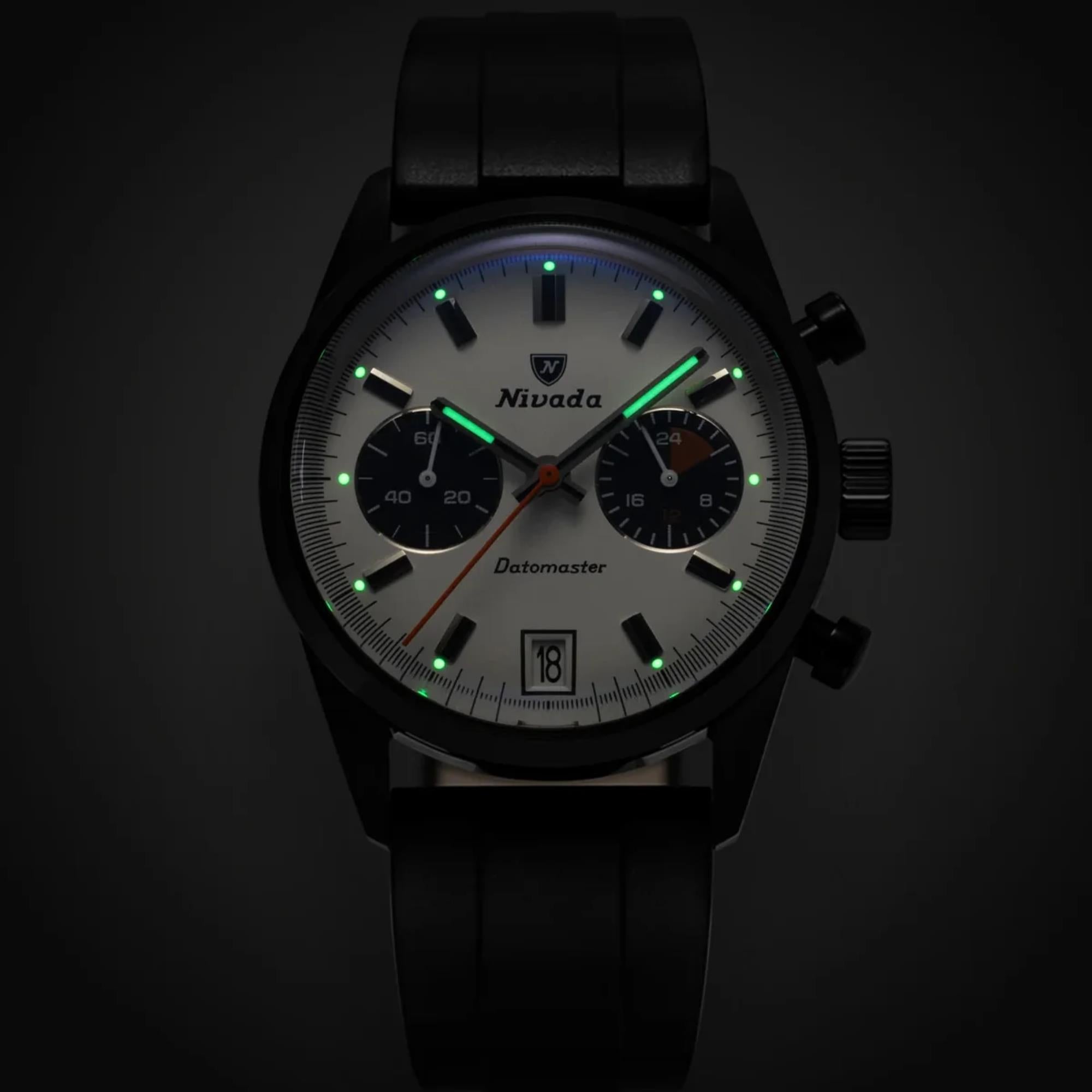 Nivada Grenchen Datomaster 88008Q33 luminous dial in the dark view