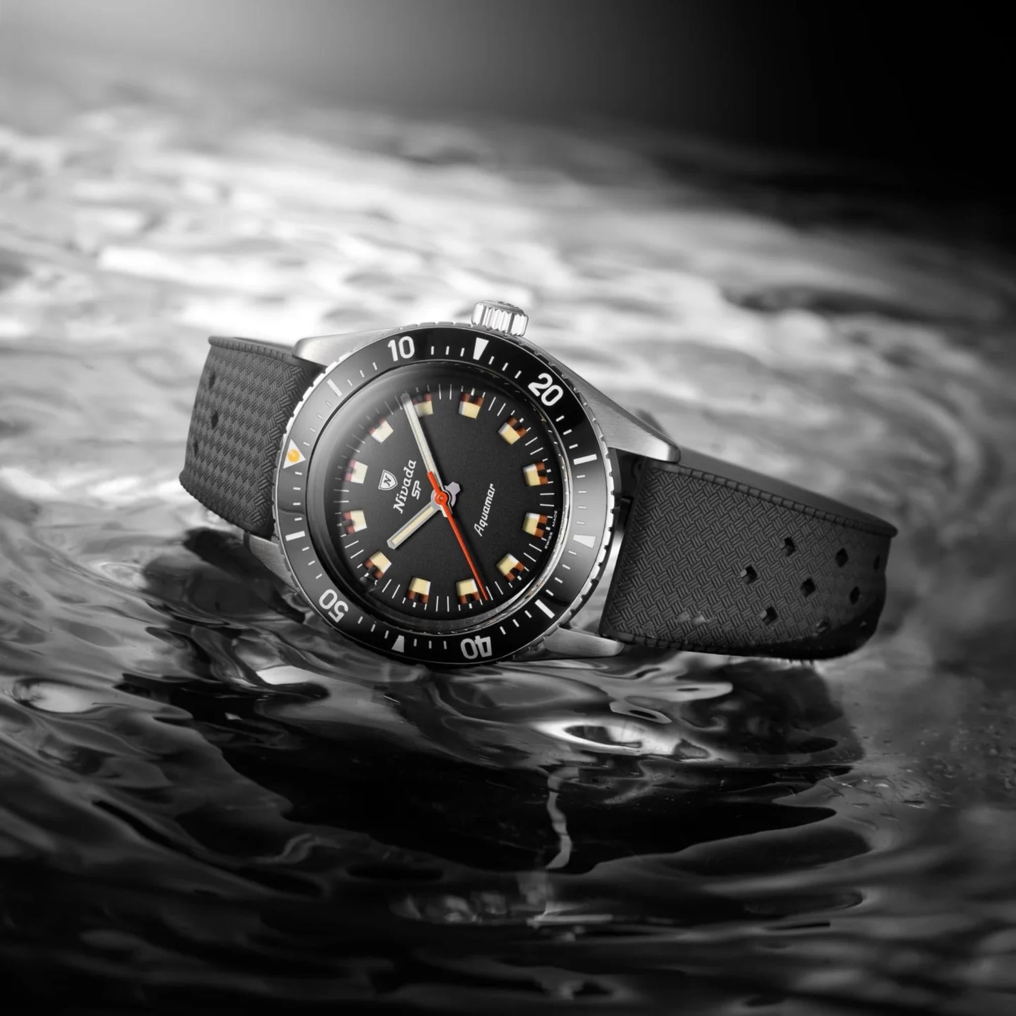 Nivada Grenchen Aquamar 38mm Black Dial Rubber Mens Automatic Watch 32068A01