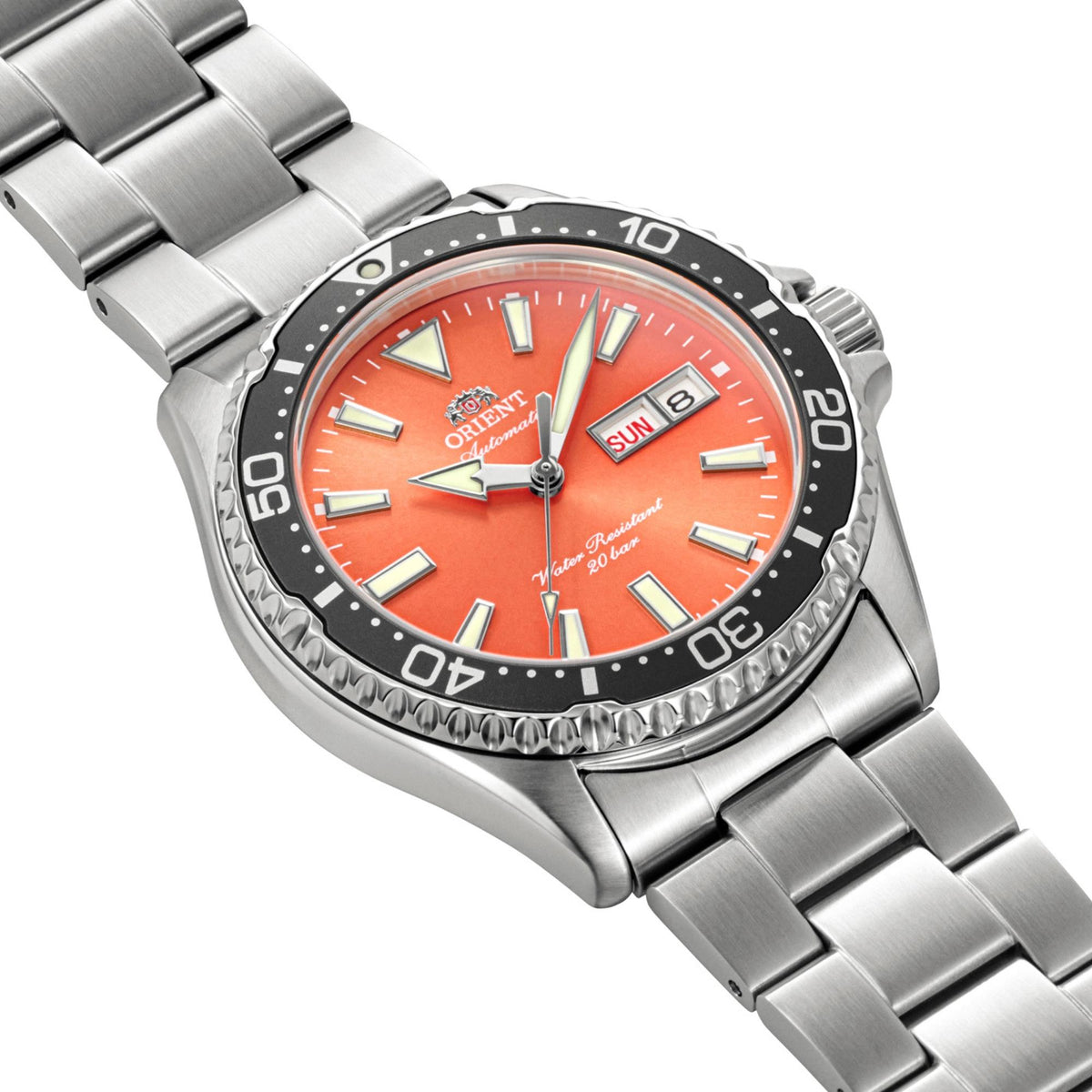 Orient Mako Kamasu RA-AA0826Y39B case profile showing the black unidirectional dive bezel at 42mm