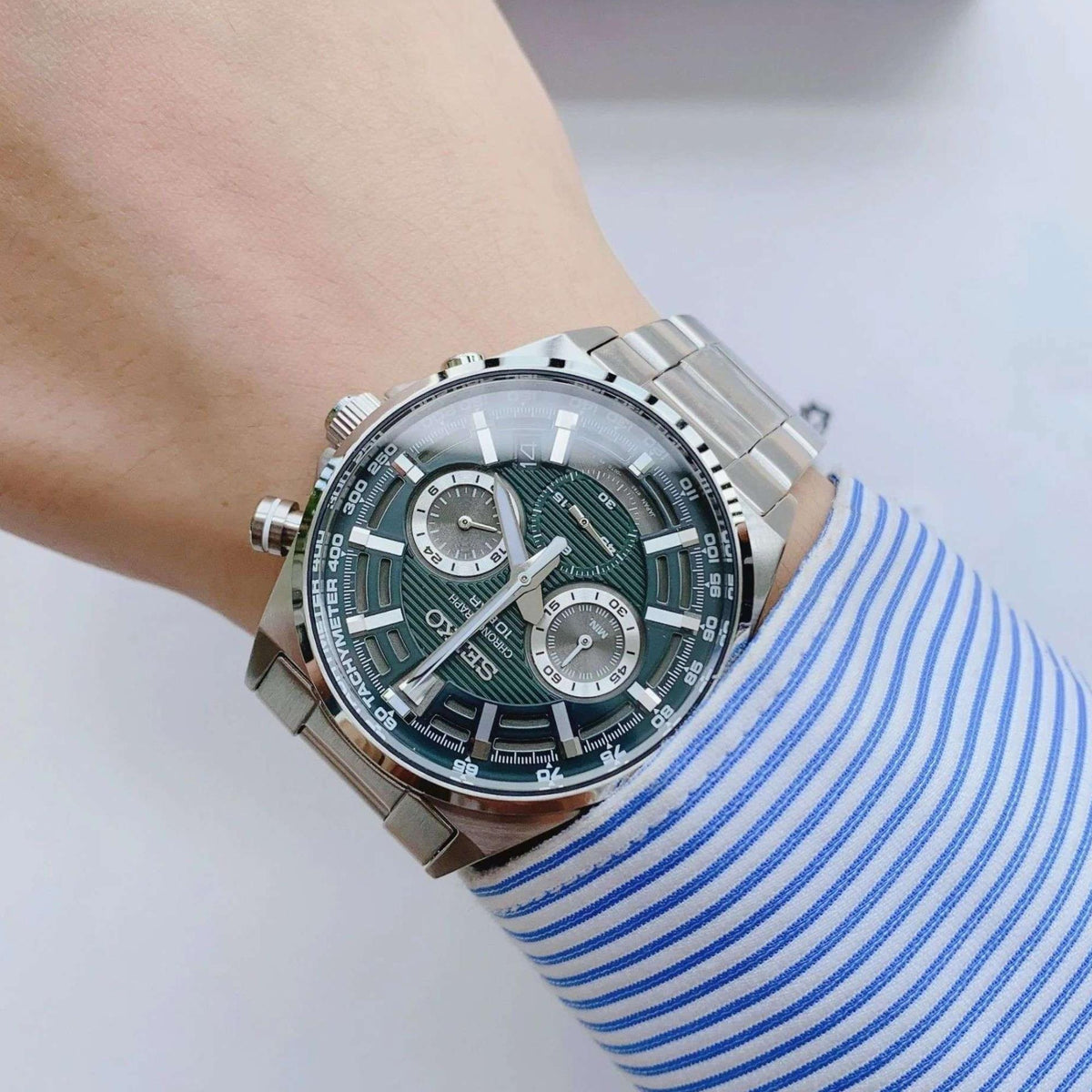 Seiko Essentials 41mm Chronograph Green Dial Steel Mens Quartz Watch SSB405P1
