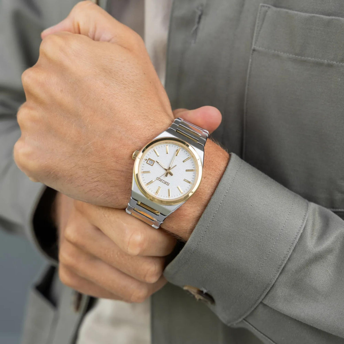 Seiko Essentials 39mm White Dial Steel and Gold-Plated Mens Quartz Watch SUR558P1