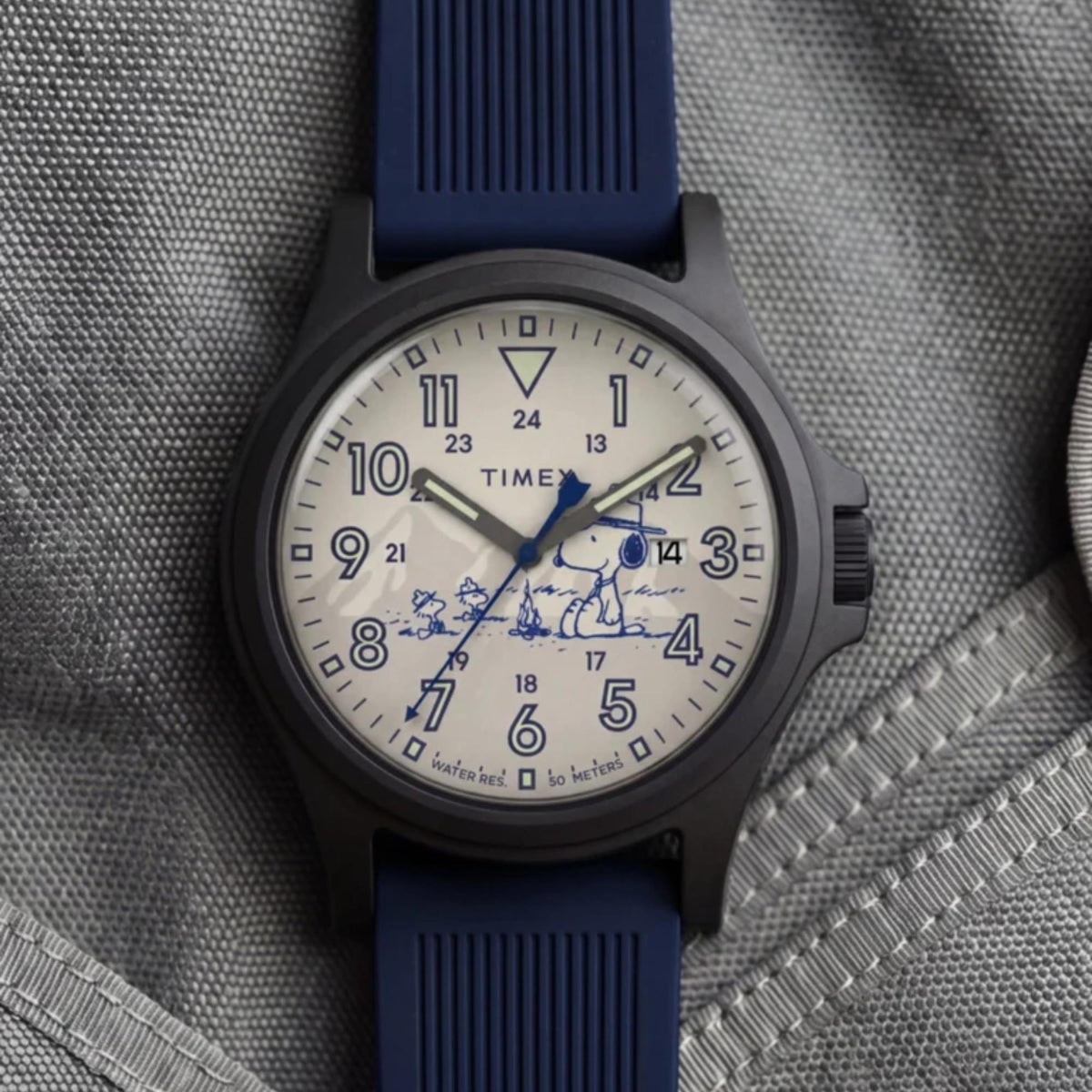 Timex Peanuts x Expedition Acadia 40mm Cream Dial Silicone Mens Quartz Watch TW2Y84700