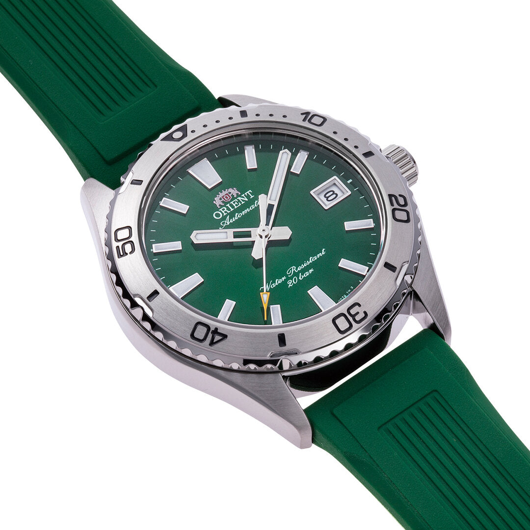 Orient Mako RA-AC0Q11E30B green dial with date display close-up