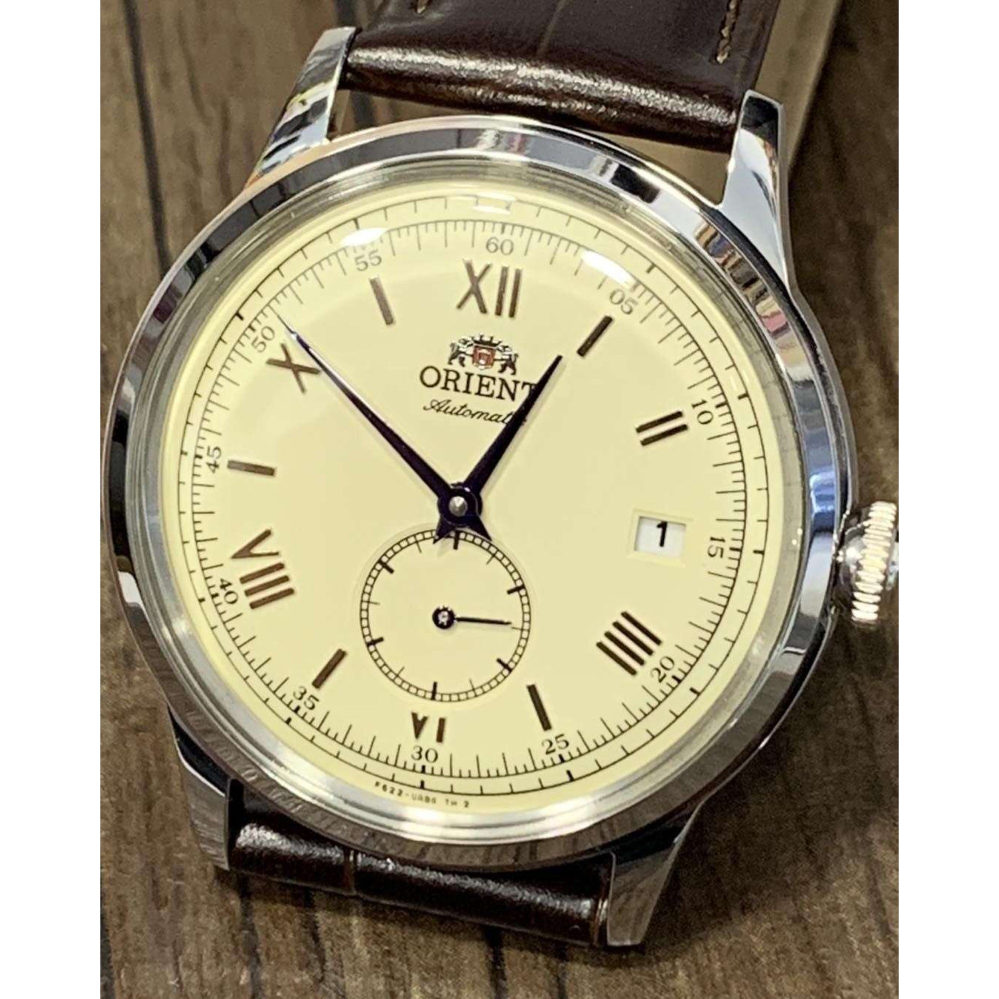 Orient Bambino Classic Vintage Style Small Seconds Unisex Dress Watch RA-AP0105Y30B
